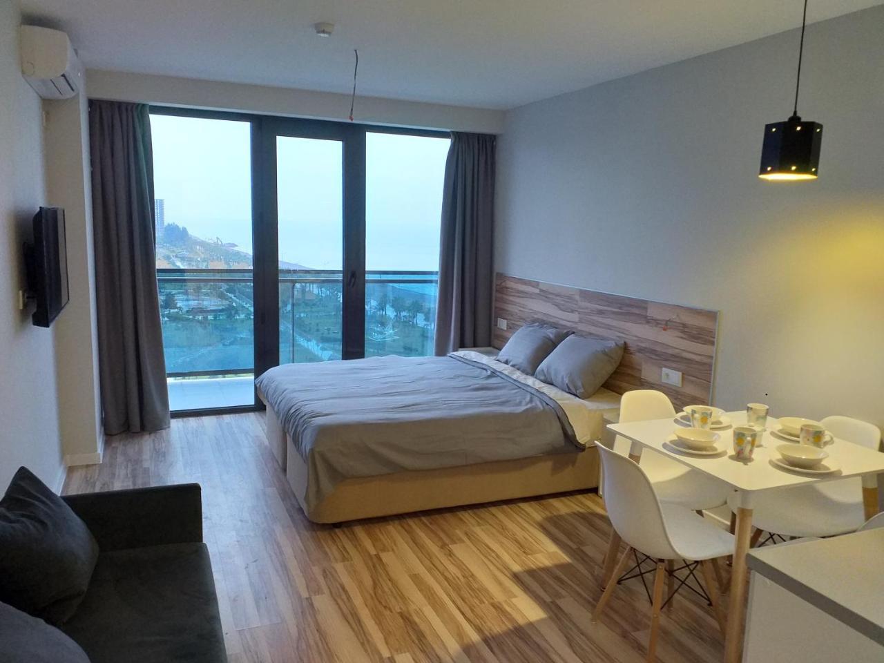 Batumi Beach Tower מראה חיצוני תמונה