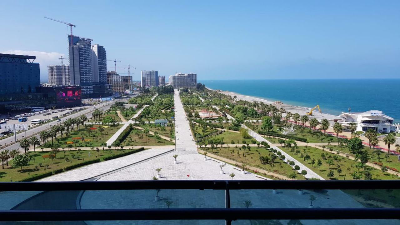 Batumi Beach Tower מראה חיצוני תמונה